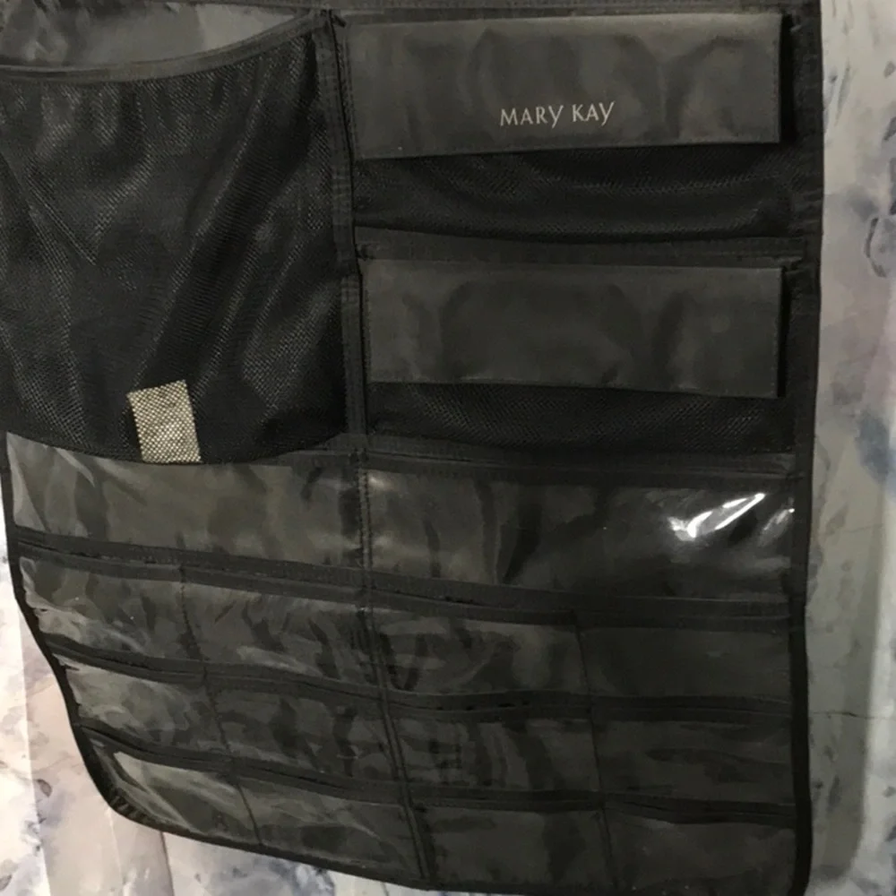 Mary Kay closet sample product cosmetic jewelry hanging organizer bonus lipliner